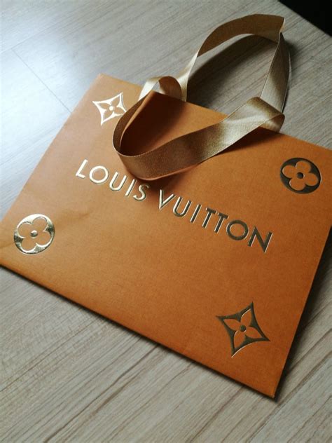 Louis Vuitton sustainable packaging